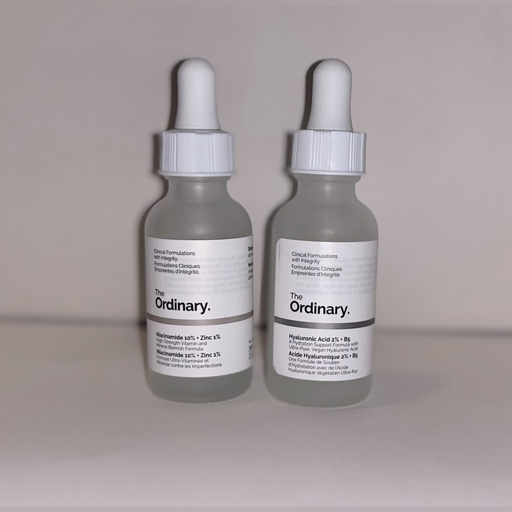 The Ordinary Niacinamide+Zinc Serum and Hyaluronic Acid+B5 Serum Bundle
